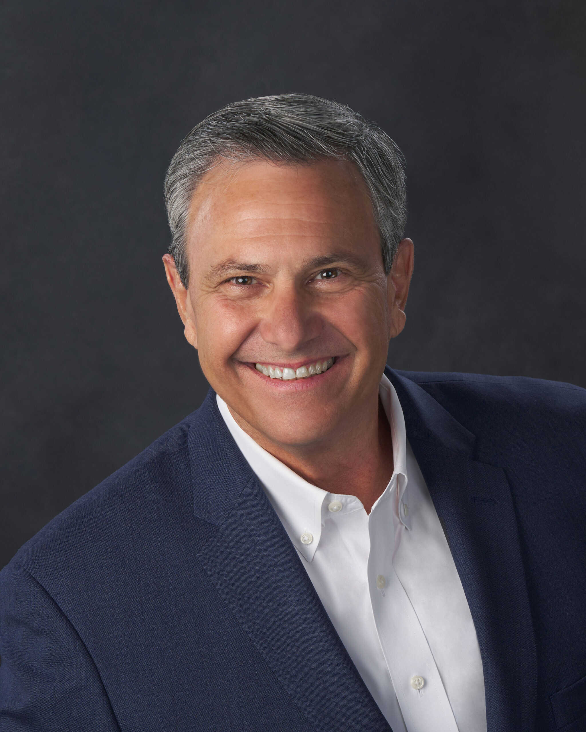 Mario Cartaya headshot